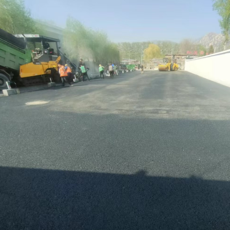 柏油路施工
