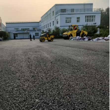 沥青摊铺