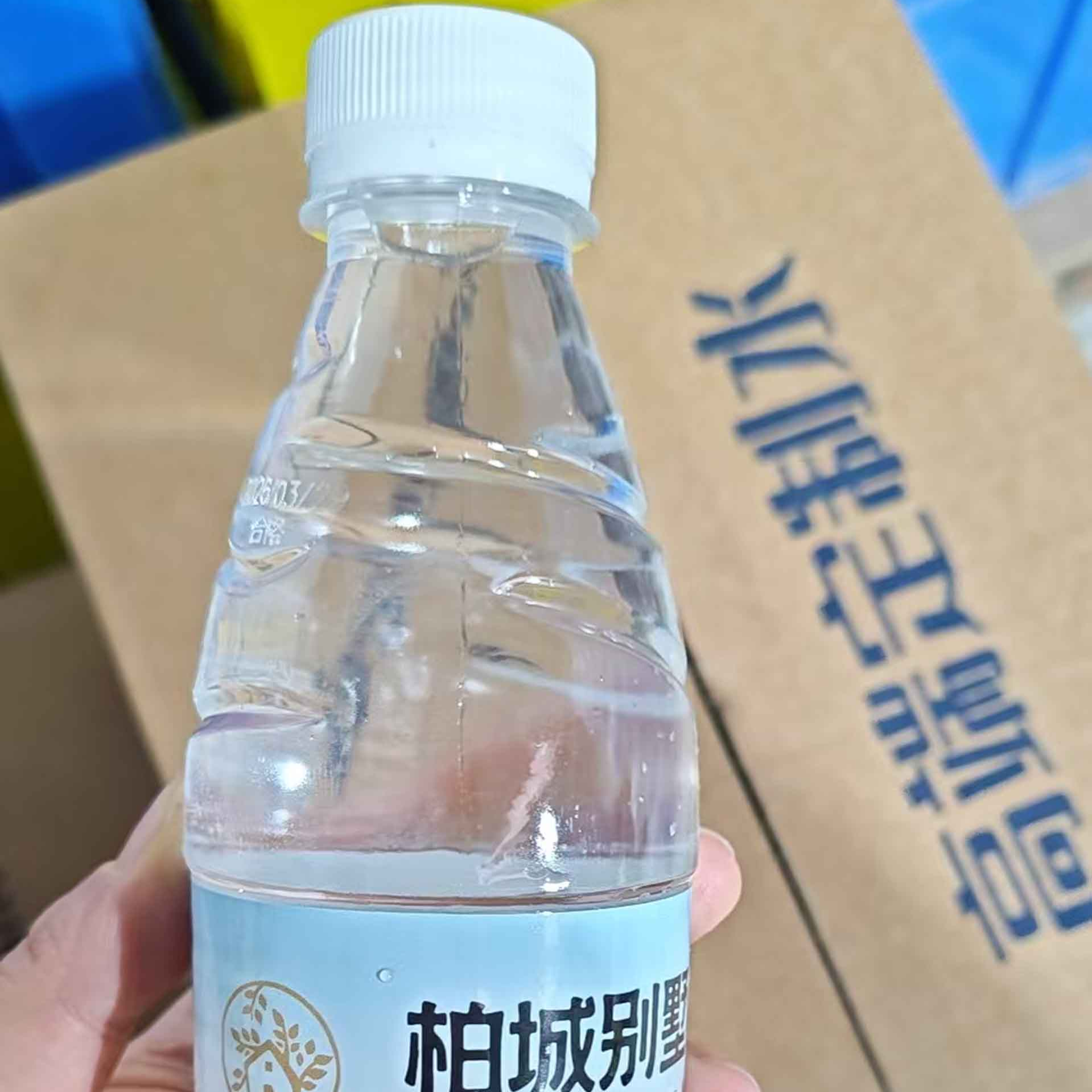 信阳瓶装水定制,企业定制水