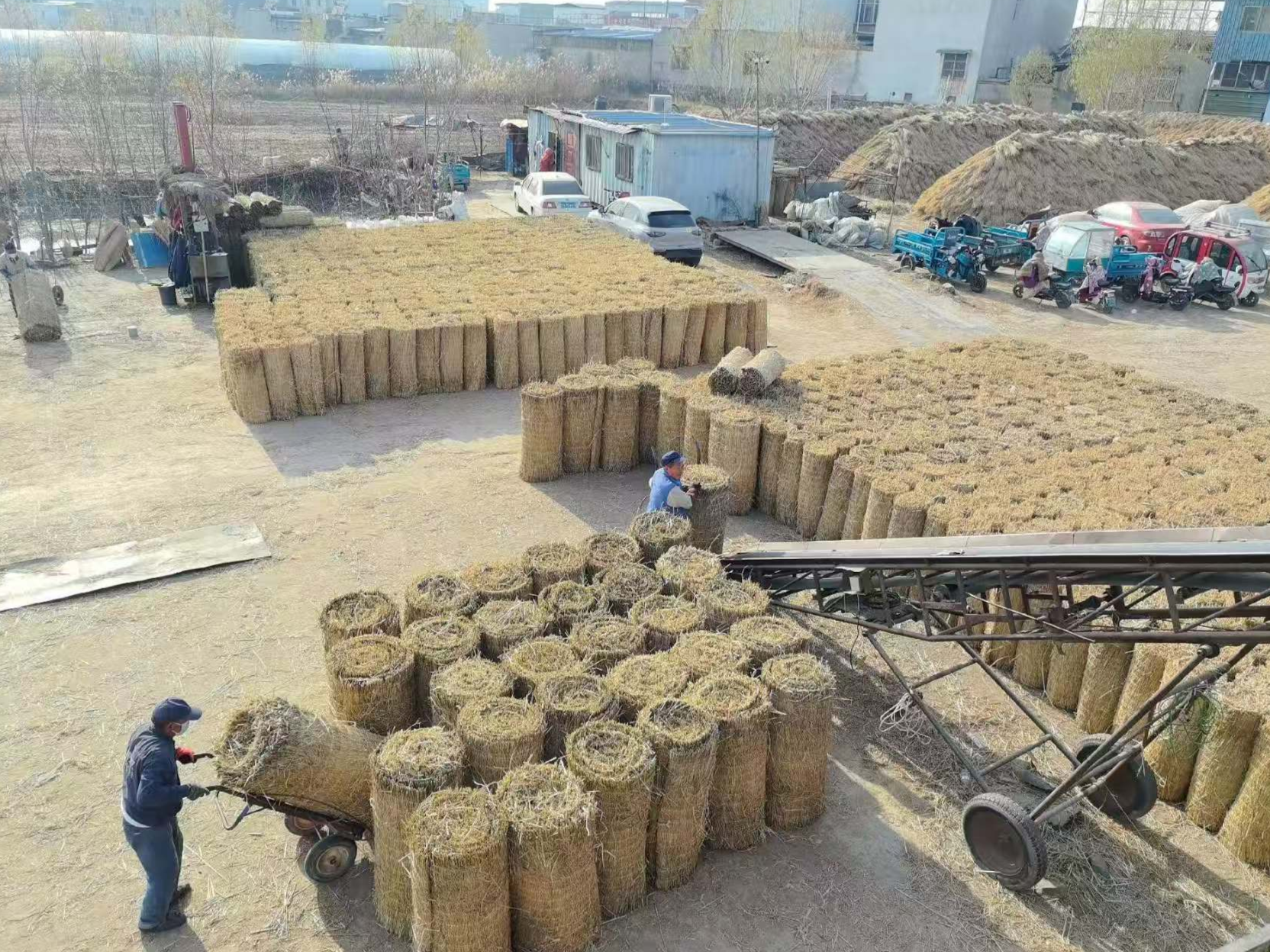 你们是厂家还是中间商？可以来厂看货吗？